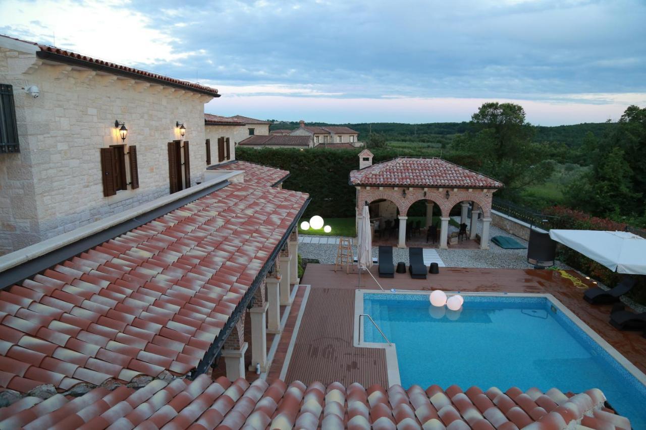 Villa Carolus-Luxurious Istrian Villa Barat  Εξωτερικό φωτογραφία
