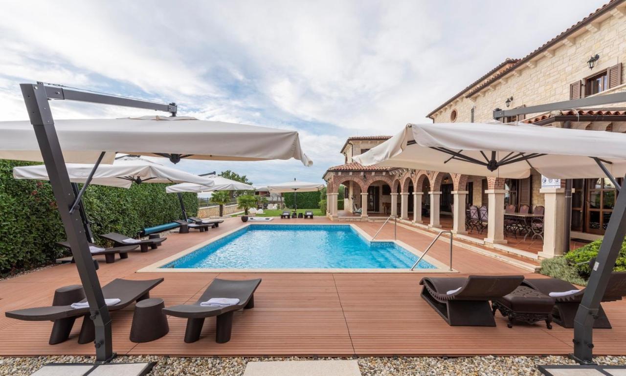 Villa Carolus-Luxurious Istrian Villa Barat  Εξωτερικό φωτογραφία