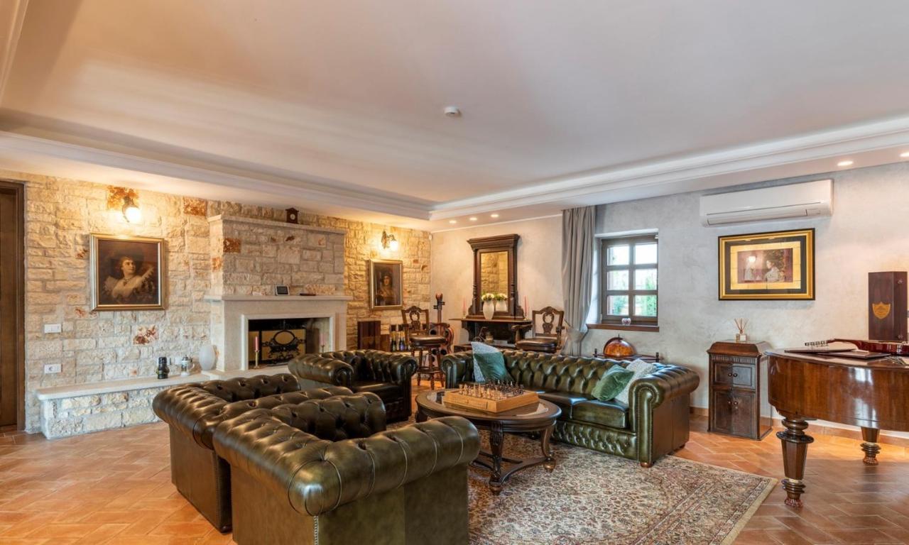 Villa Carolus-Luxurious Istrian Villa Barat  Εξωτερικό φωτογραφία