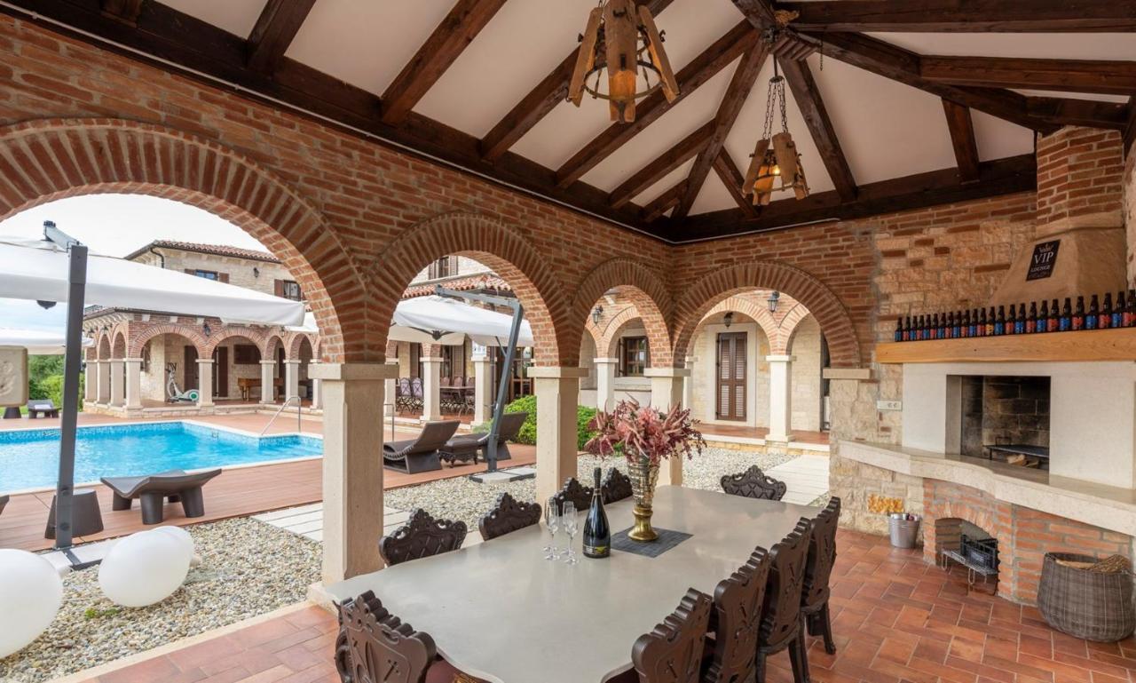 Villa Carolus-Luxurious Istrian Villa Barat  Εξωτερικό φωτογραφία