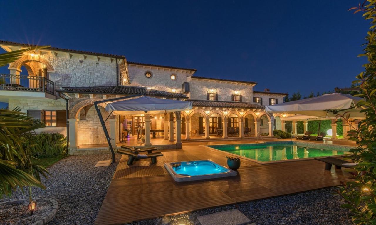 Villa Carolus-Luxurious Istrian Villa Barat  Εξωτερικό φωτογραφία