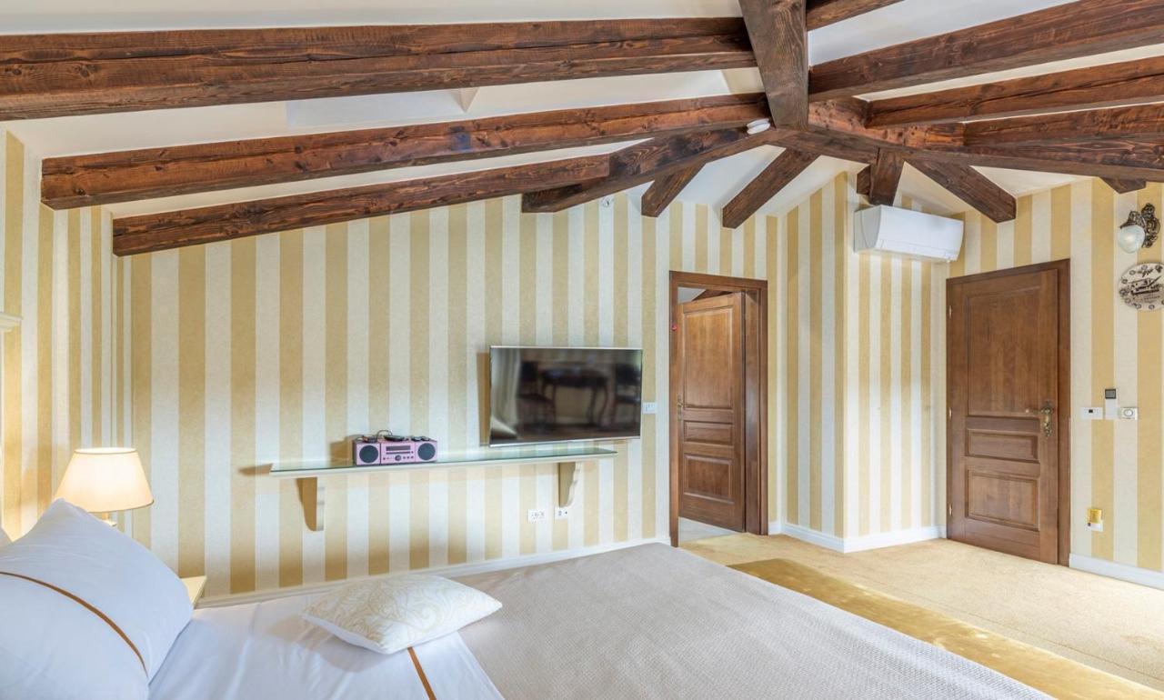 Villa Carolus-Luxurious Istrian Villa Barat  Εξωτερικό φωτογραφία