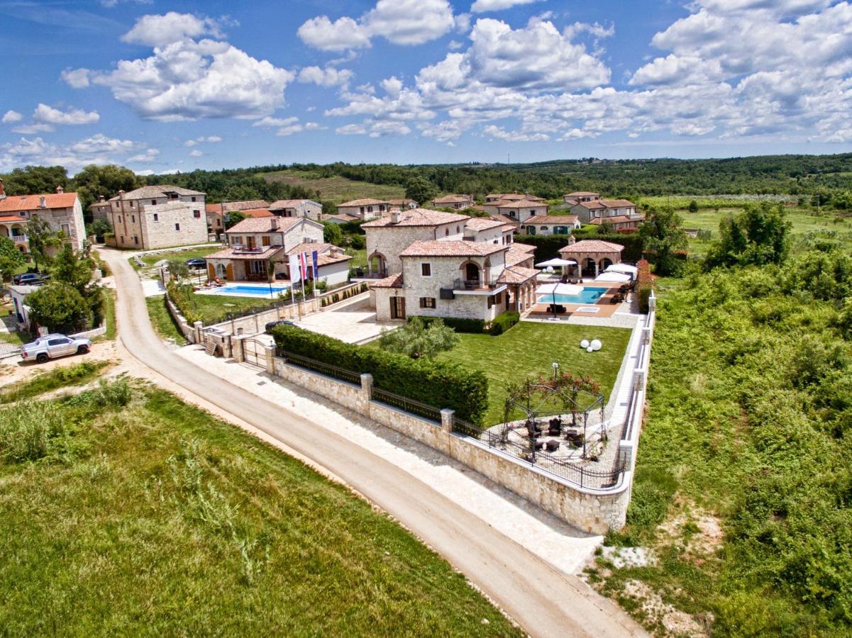 Villa Carolus-Luxurious Istrian Villa Barat  Εξωτερικό φωτογραφία